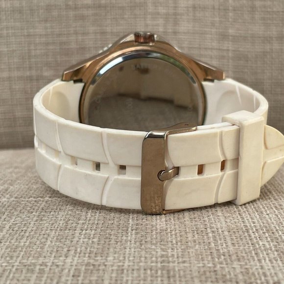 Unlisted Men Wristwatch White Band Gold Tone Case Quartz Analog - Picture 5 of 9